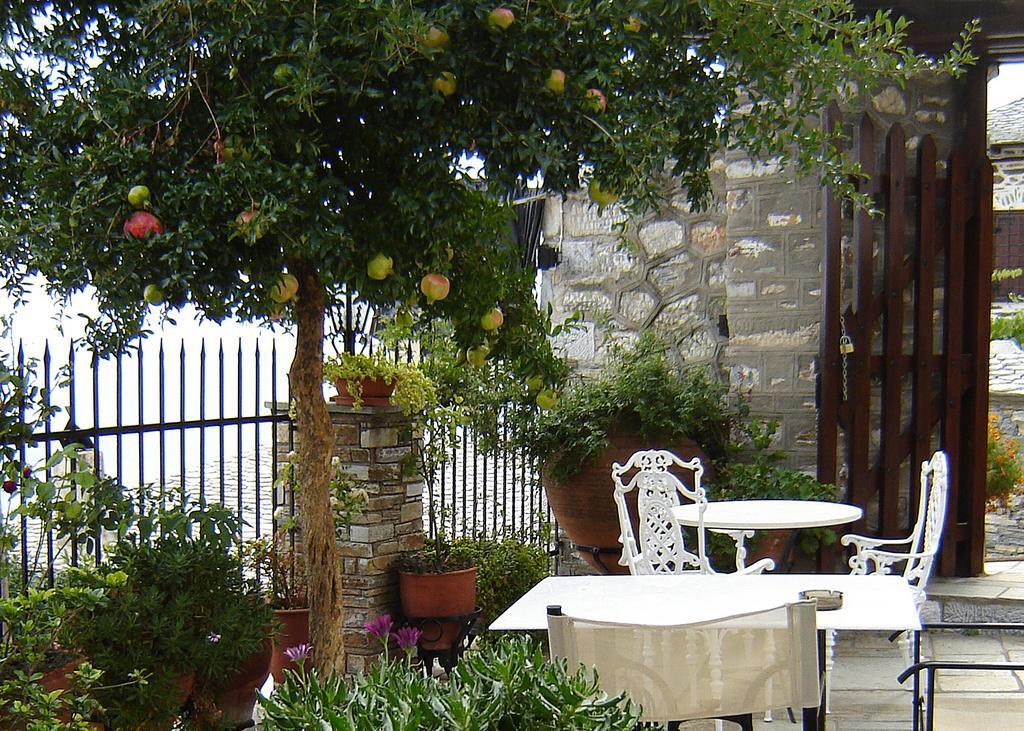 Archontiko Repana Hotel Makrinitsa Luaran gambar